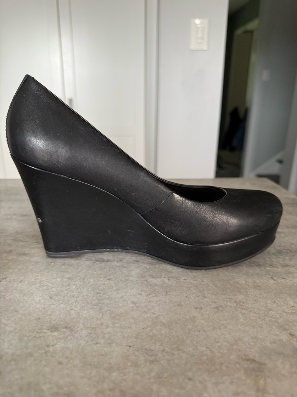 Aldo Black Leather Platform Wedge Heels - Picture 2 of 7